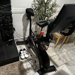 Peloton Bike (Gen 2) + Weight Rack + Shoes | Excellent Condition