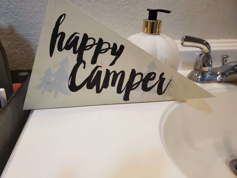 Happy Camper wood pennant