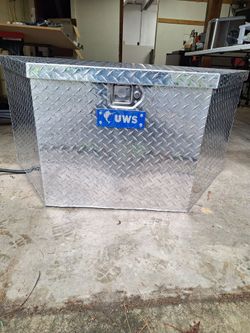 Trailer tongue box