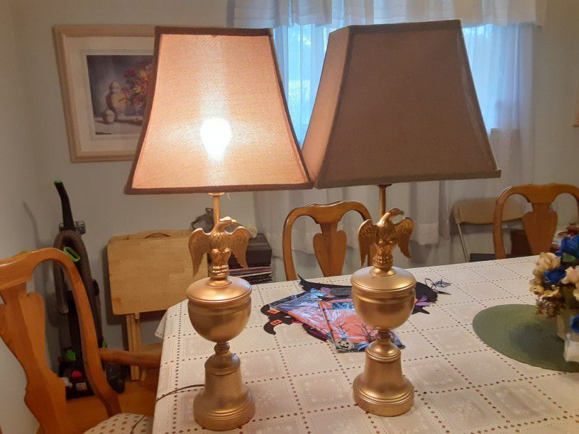  A PAIR OF REALLY NEAT Looking VINTAGE LAMPS 31inches Tall 