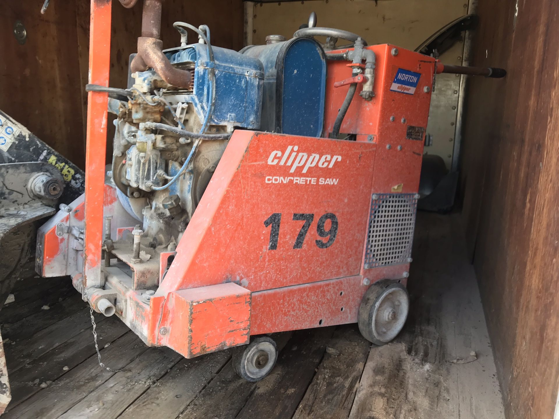 Concrete saw “clipper” quick saw