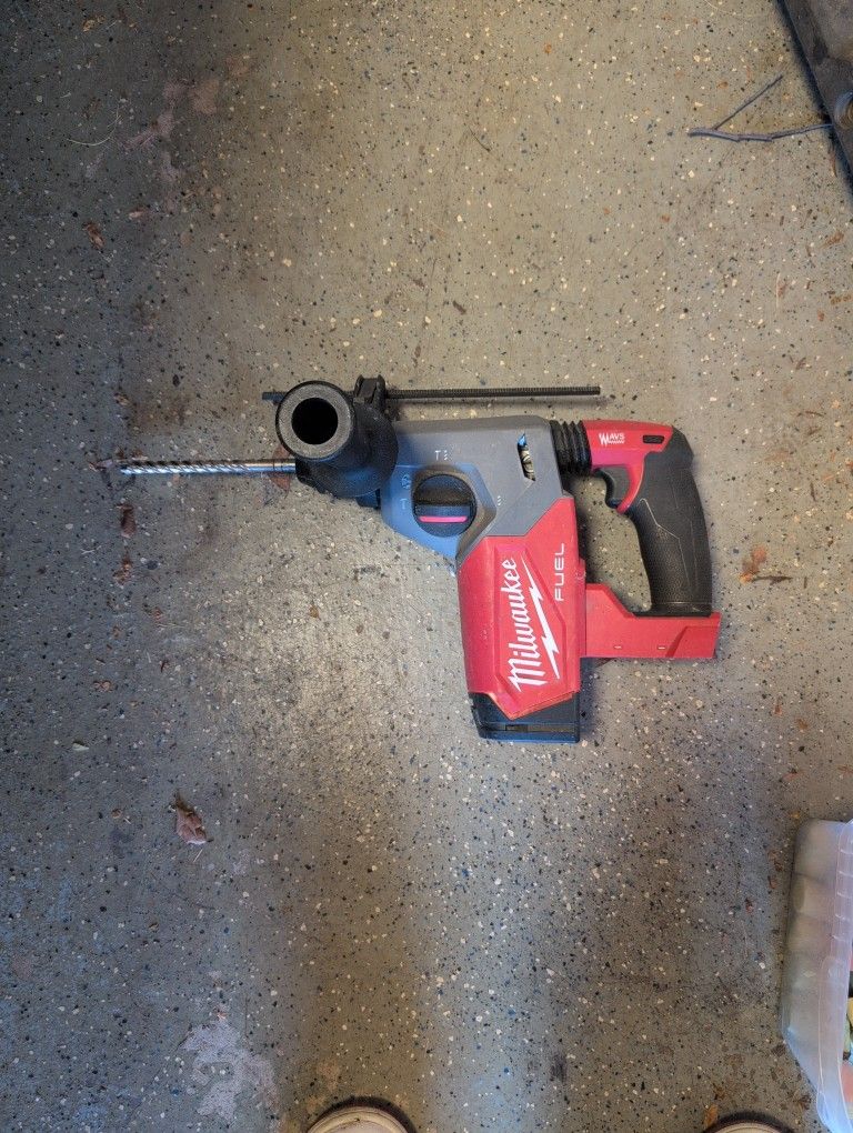 Milwaukee Rotary Hammer Drill