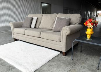 Ellington Panel Arm Sofa In Modern Gray Including Delivery