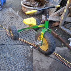 John Deere Trike 