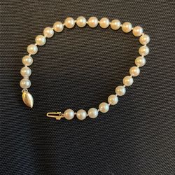 Real Pearl Bracelet With 14k Clasp 7 1/4” Long