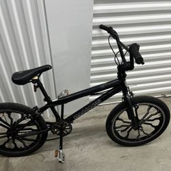 Black Mongoose Bmx Bike 