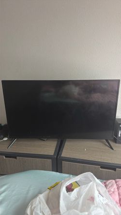 43’ Insignia TV