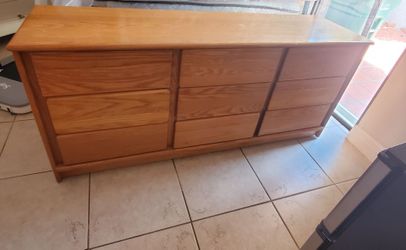 Bedroom set