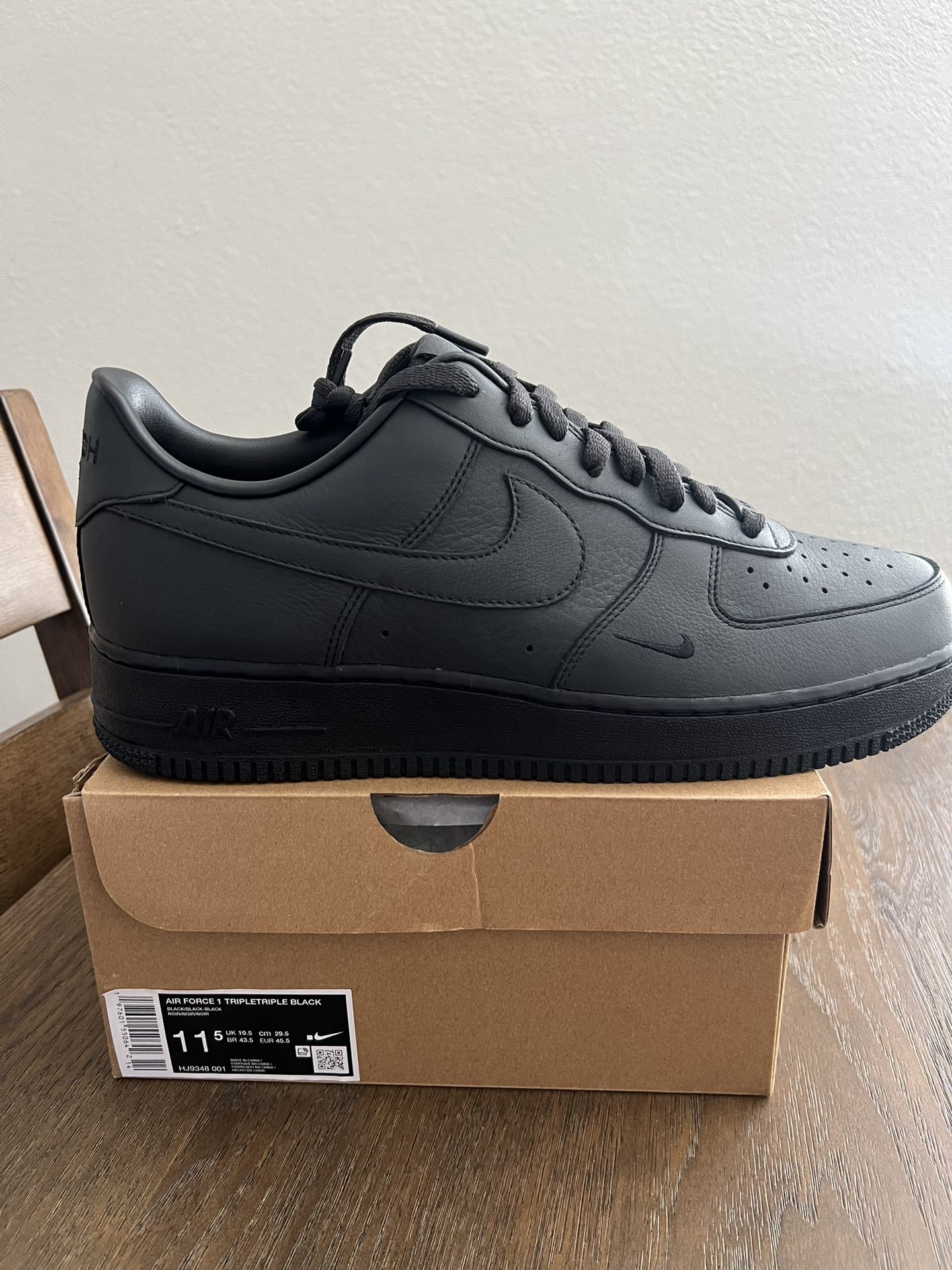Air Force 1 “Triple Black”