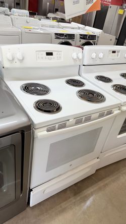 WHITE ELECTRIC COIL TOP PREOWNED STOVE WITH WARRANTY