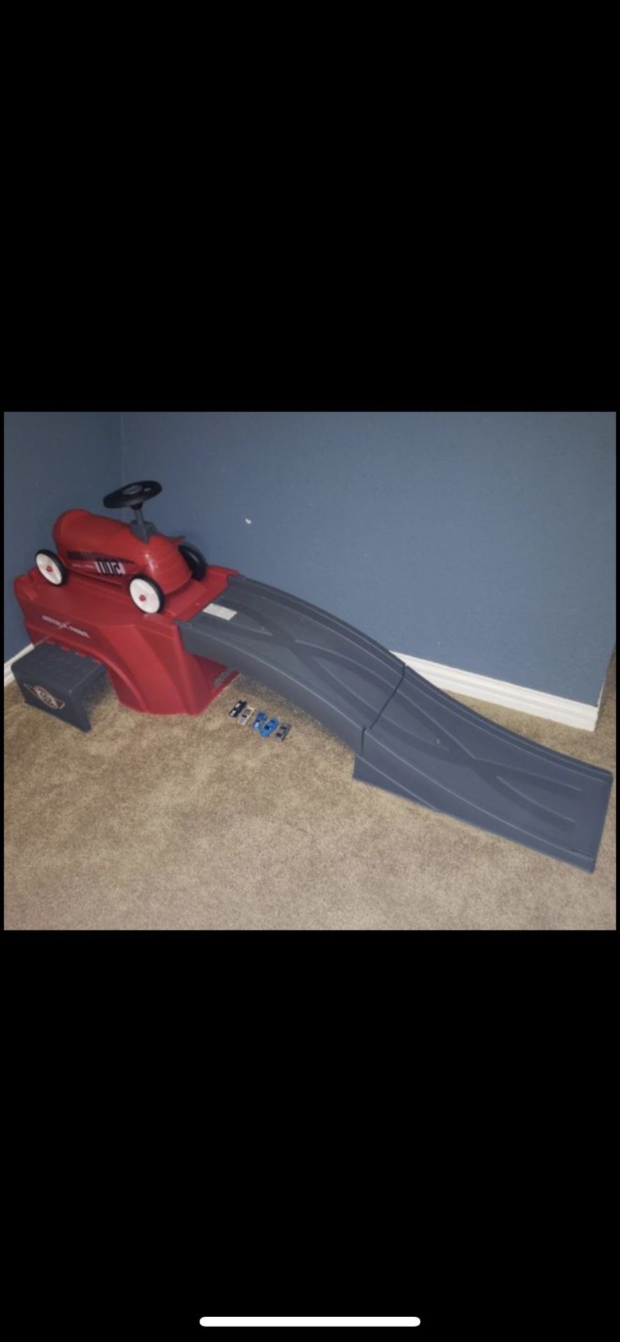 Radio Flyer, Flyer 500 Ride-on With Ramp And Car. Red