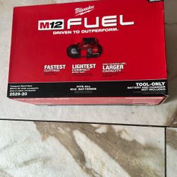 Milwaukee Compact Bandsaw. Model. 2529-20 Tool Only 