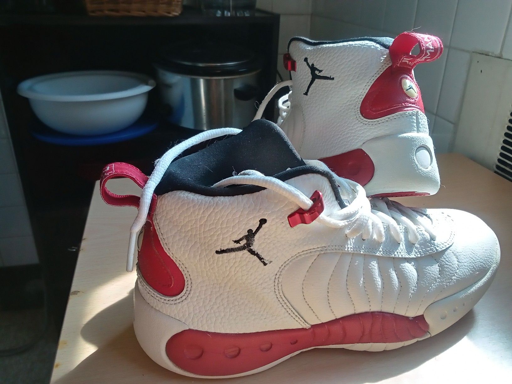 Jordans 6 and ahalf youth(or women)