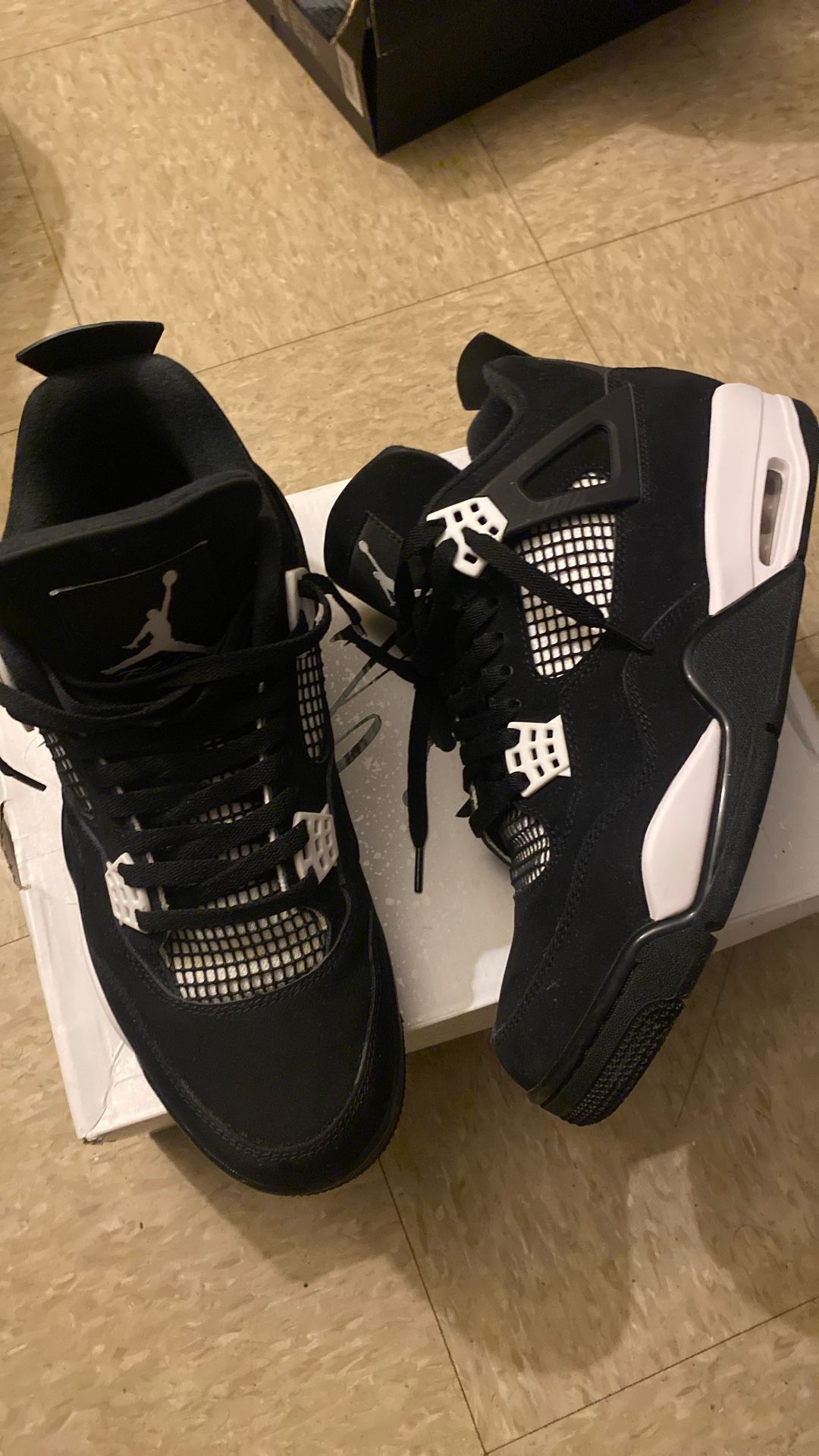 White Thunders STOCKX Verified With Receipt Slightly Used