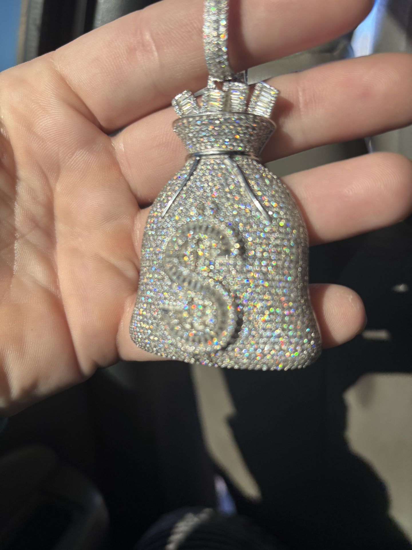 Moissanite moneybag pendant