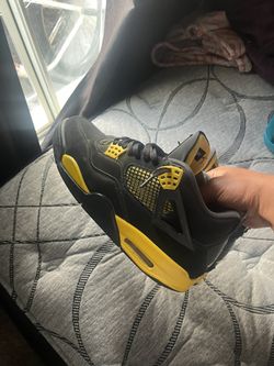 Jordan 4s