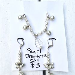 Costume Pearl Earrings And Bracelet Set