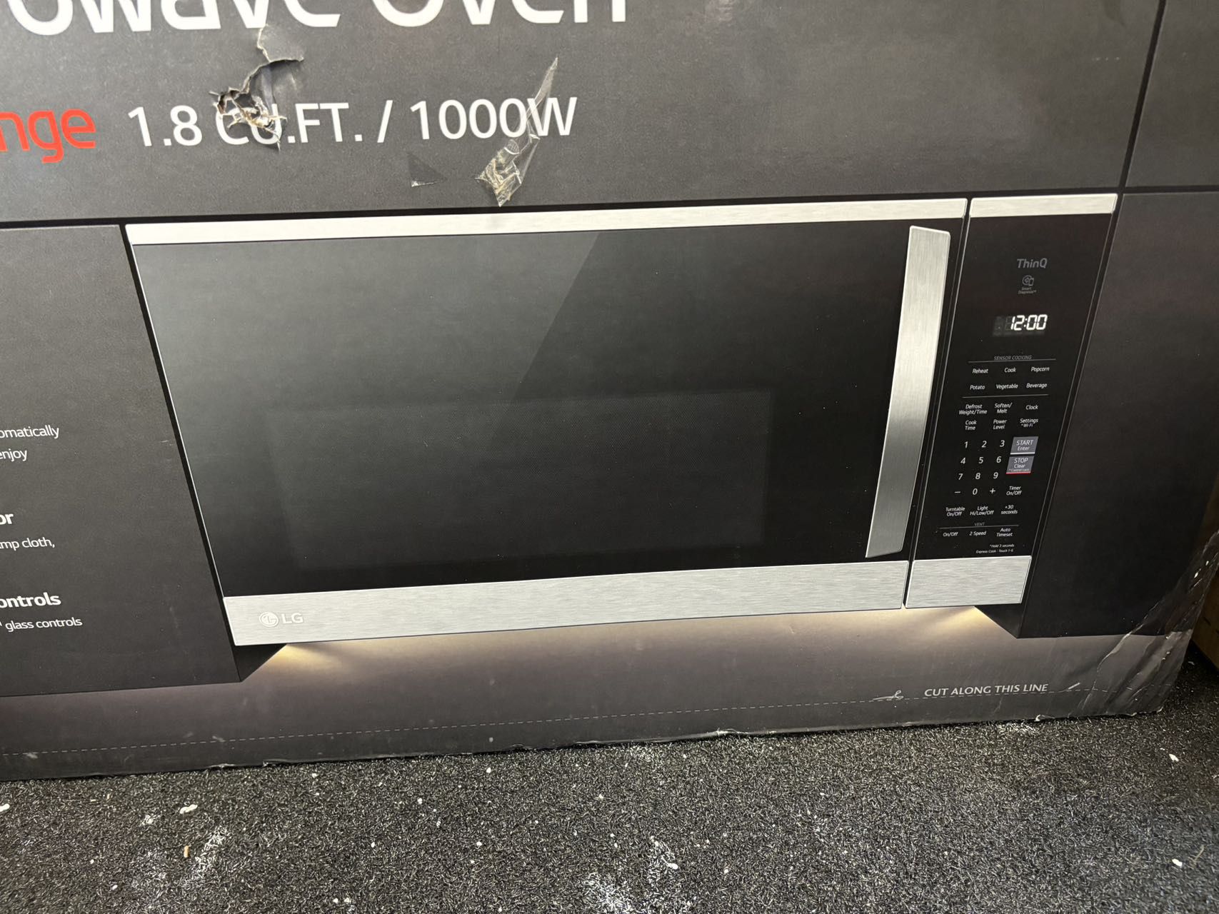 Microwave Never Used 