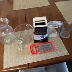 6 Pieces Kitchen Utensils.( NEW)