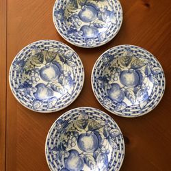 4 Quality Shallow Bowls 