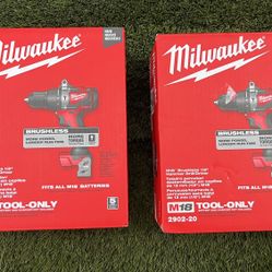 MILWAUKEE BRUSHLESS HAMMER DRILL M18 