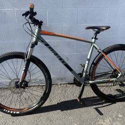 2019 Giant Talon 29”