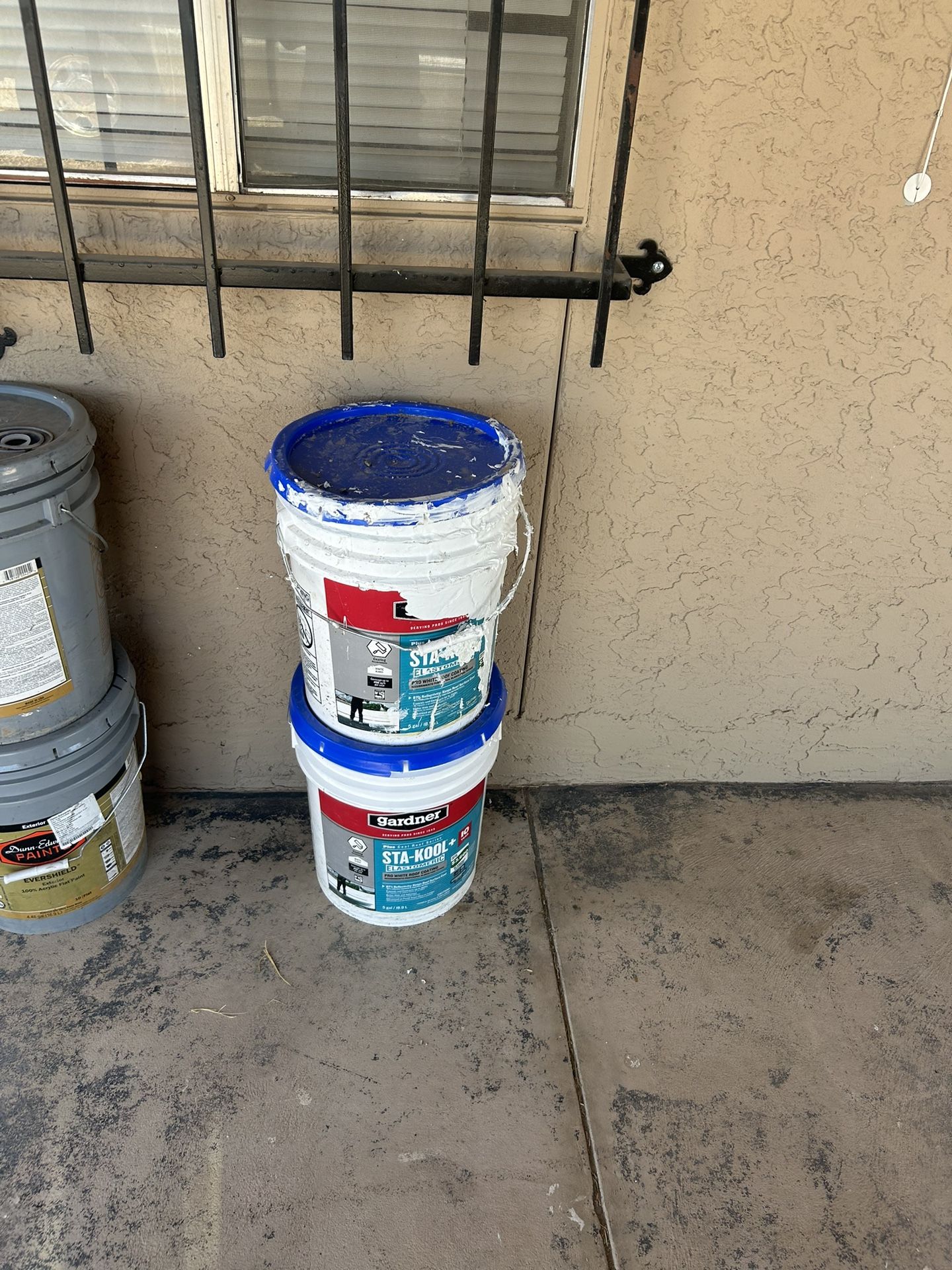 Roof Coating 8-10 GALLONS BRAND NEW