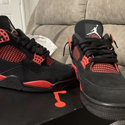 Jordan 4 Red Thunders 
