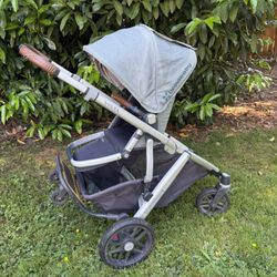 Uppababy Vista V2