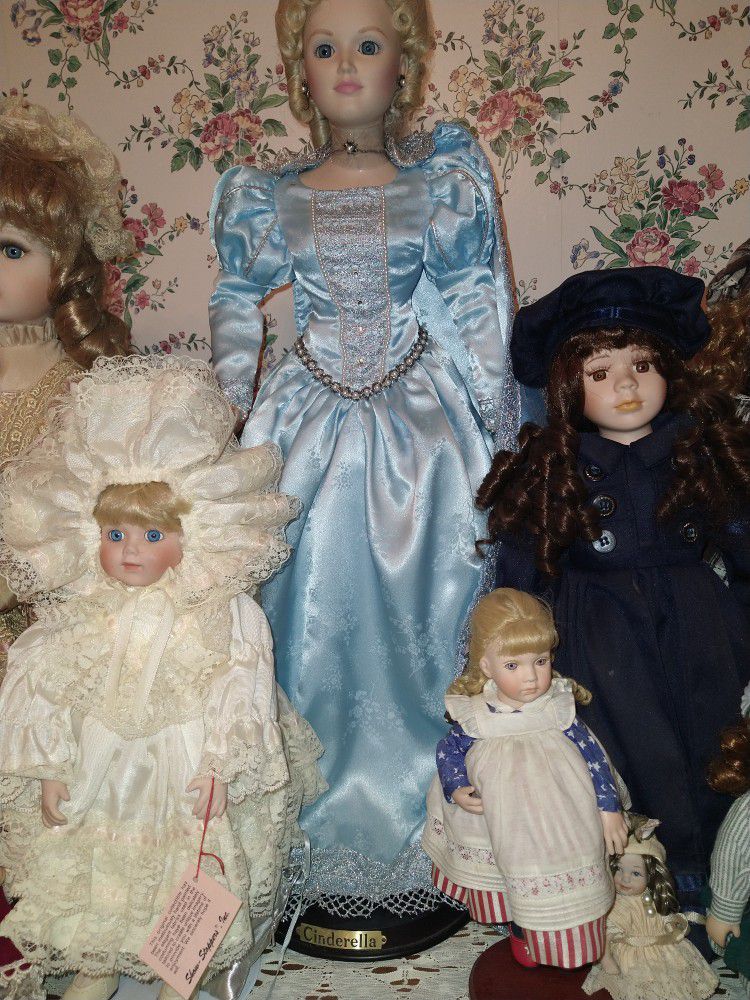 Dolls. Higher Quality A lot!! Obo. Must Sell Now