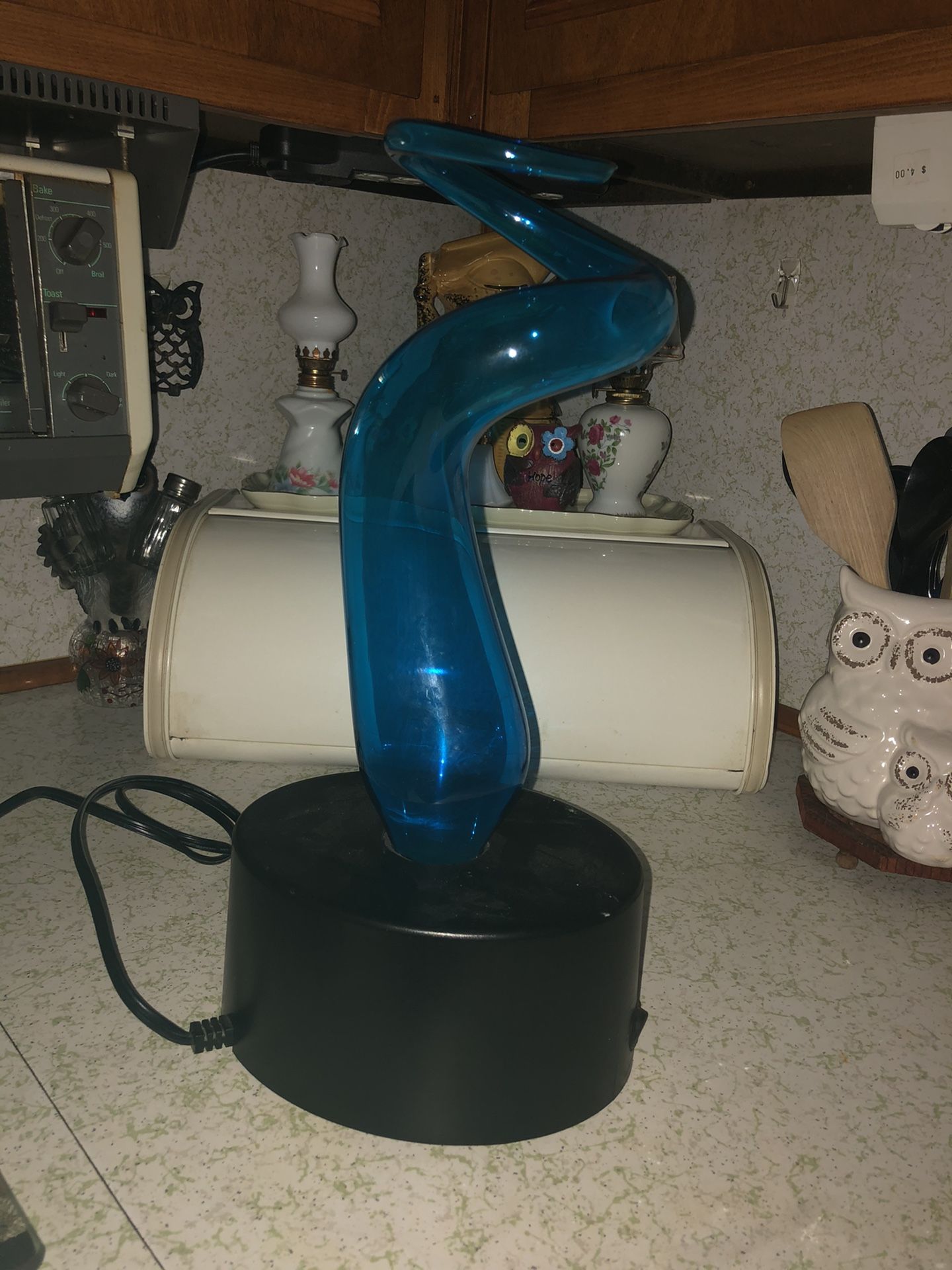 Blue plasma lamp
