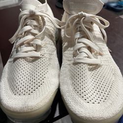 Nike VAPORMAX  Size 10