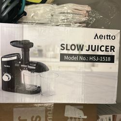 Aeitto Juicer, Cold Press Juicer with Soft & Hard Modes, Quiet Motor, Reverse Function, Juicer Machines Vegetable and Fruit, Juice Extractor machine, 