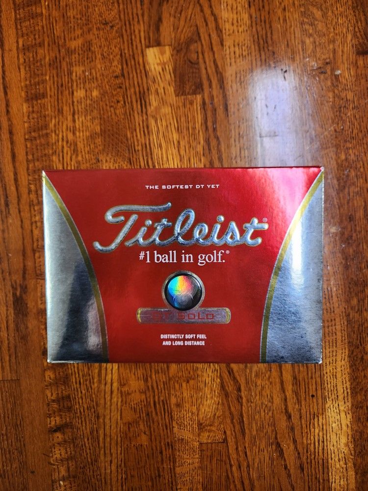 New Titleist DT SOLO Golf Balls - 12 Pack