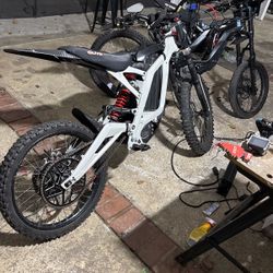 2022 Surron Light bee Black Edition