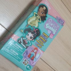 Disney ariel sweet seams surprise doll &amp; playset