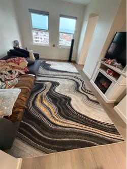 7+ ft long rug MUST GO IMMEDIATELY