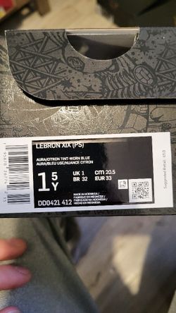 Kids Nike LeBron Basketball Shoe Size 1.5y
