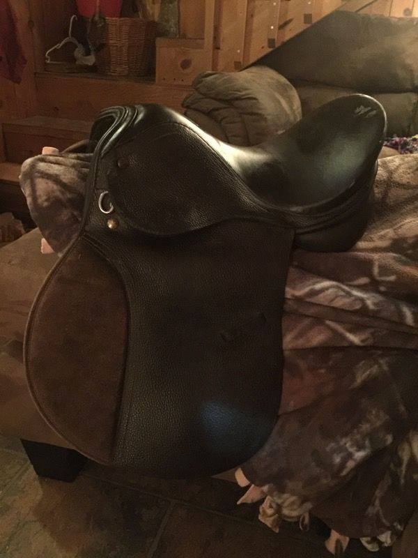 Saddle and bridle set