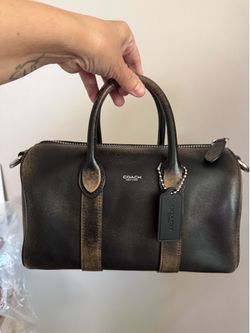 Coach compass 25 love leather