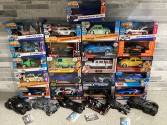 New Sealed Diecast Characters Cars Jada + Hot Wheels Scale 1/32 (VALENCIA) $10 + $15 Each One