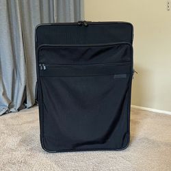 RARELY USED Briggs & Riley X-Large Wheeled Black Ballistic Nylon 29 Inch Luxury Suitcase