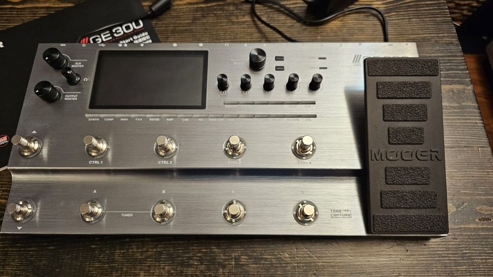 Mooer GE300