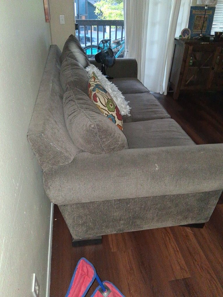 Love Seat And 4 People Sofa ...