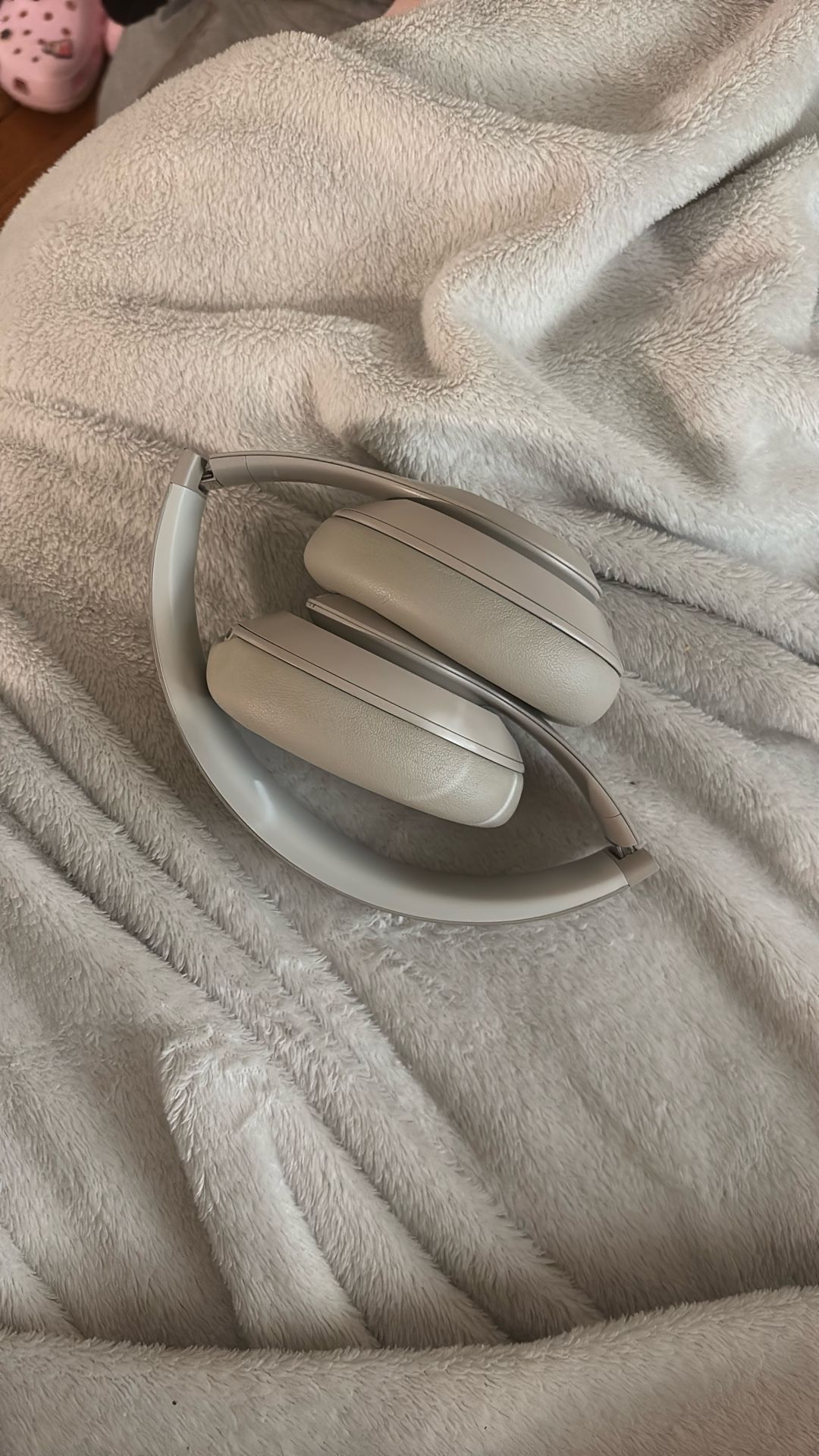 Studio Pro beat headphones