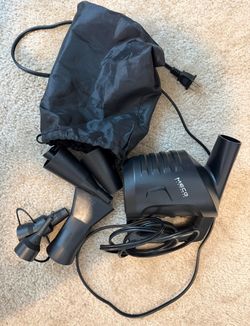 Dust blower