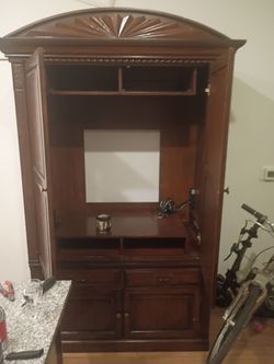 Vintage entertainment center