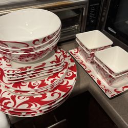 Ciroa Fiori Red Dinner Set for 4