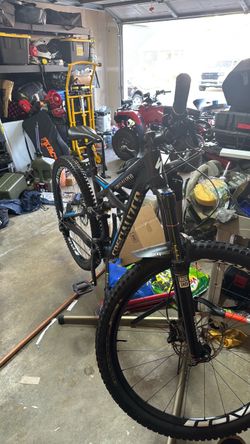 29 inch medium specialized Enduro elite