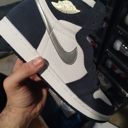 Air Jordan 1 Midnight Navy